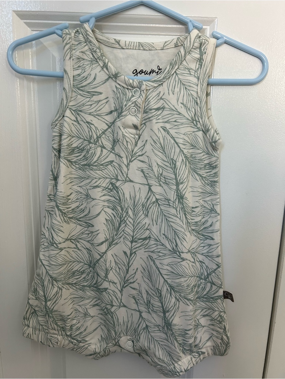 Goumi kids sleeveless leaf print snap henley cotton knit romper one-piece 3-6M